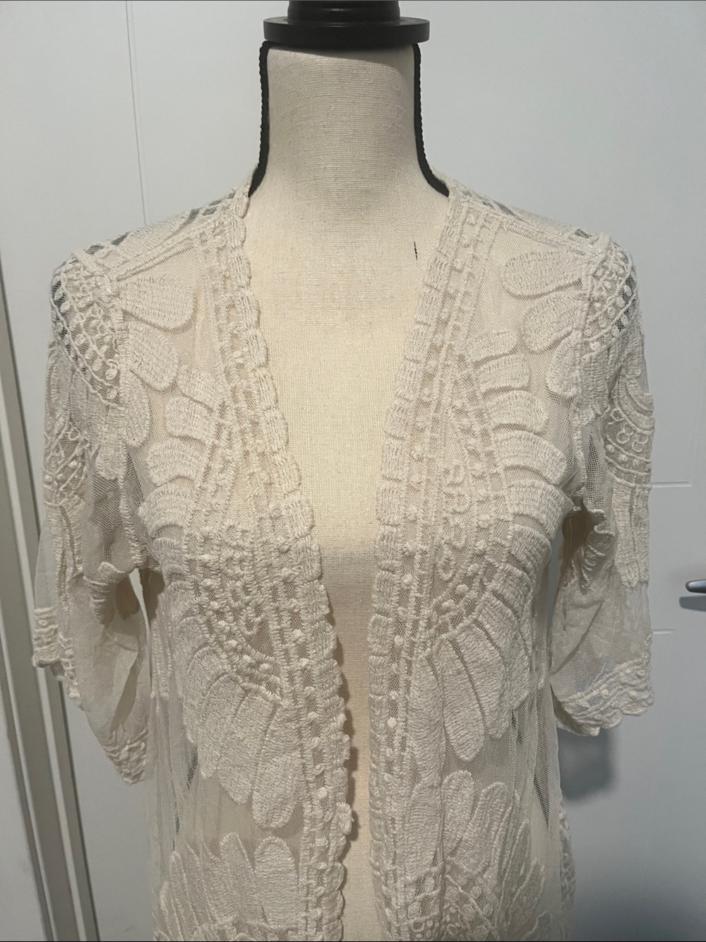 Rebellion Off White Bohemian Open Kimono Resort Coastal Beach Vacation Pool - Picture 2 of 9